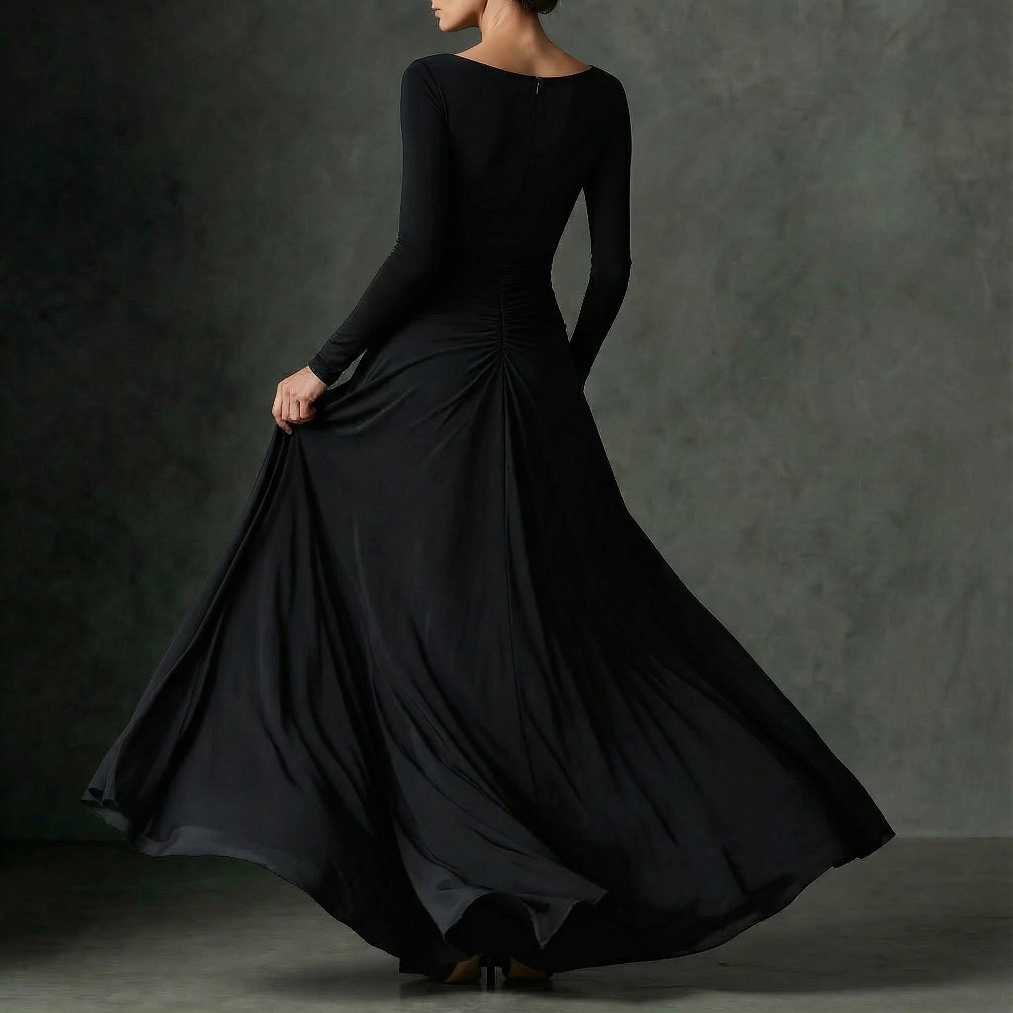 FIORELLA™ | Moderno vestido largo de crepé negro